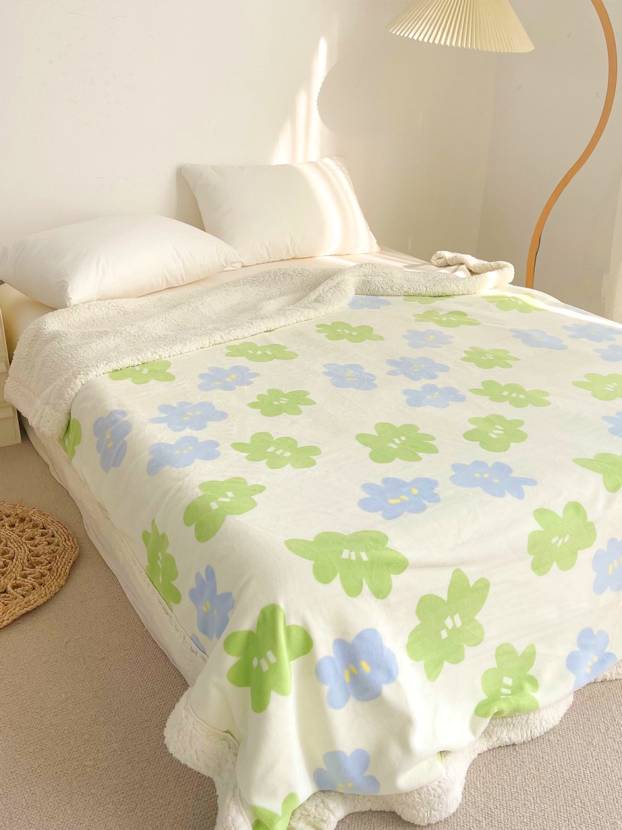 Fresh Floral Lambswool Blanket