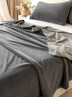 Thickened Milk Fleece Blanket