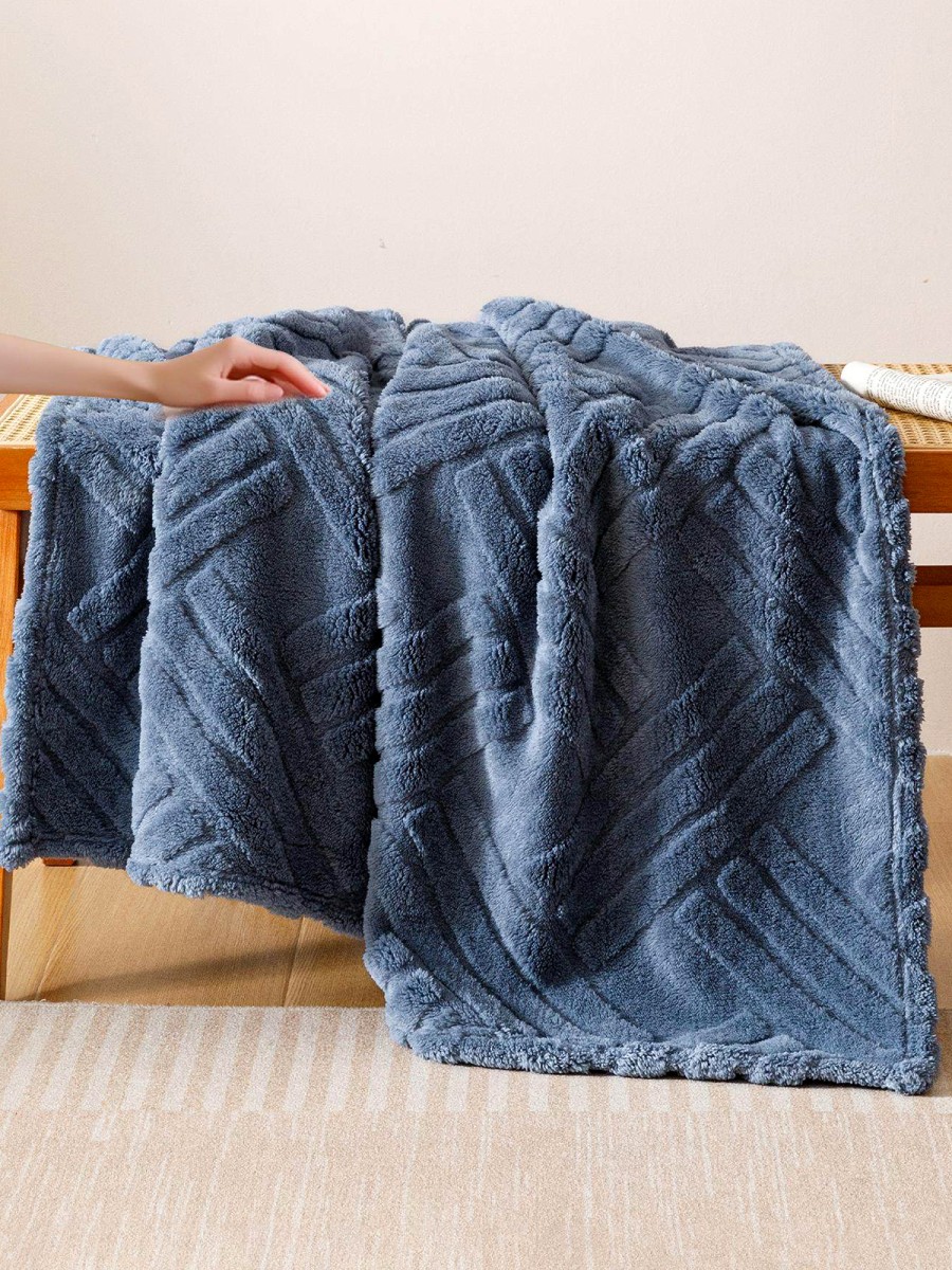 Thickened Winter Milk Fleece Blanket