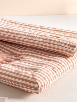 Comfortable Low Sleeve Pillow Core
