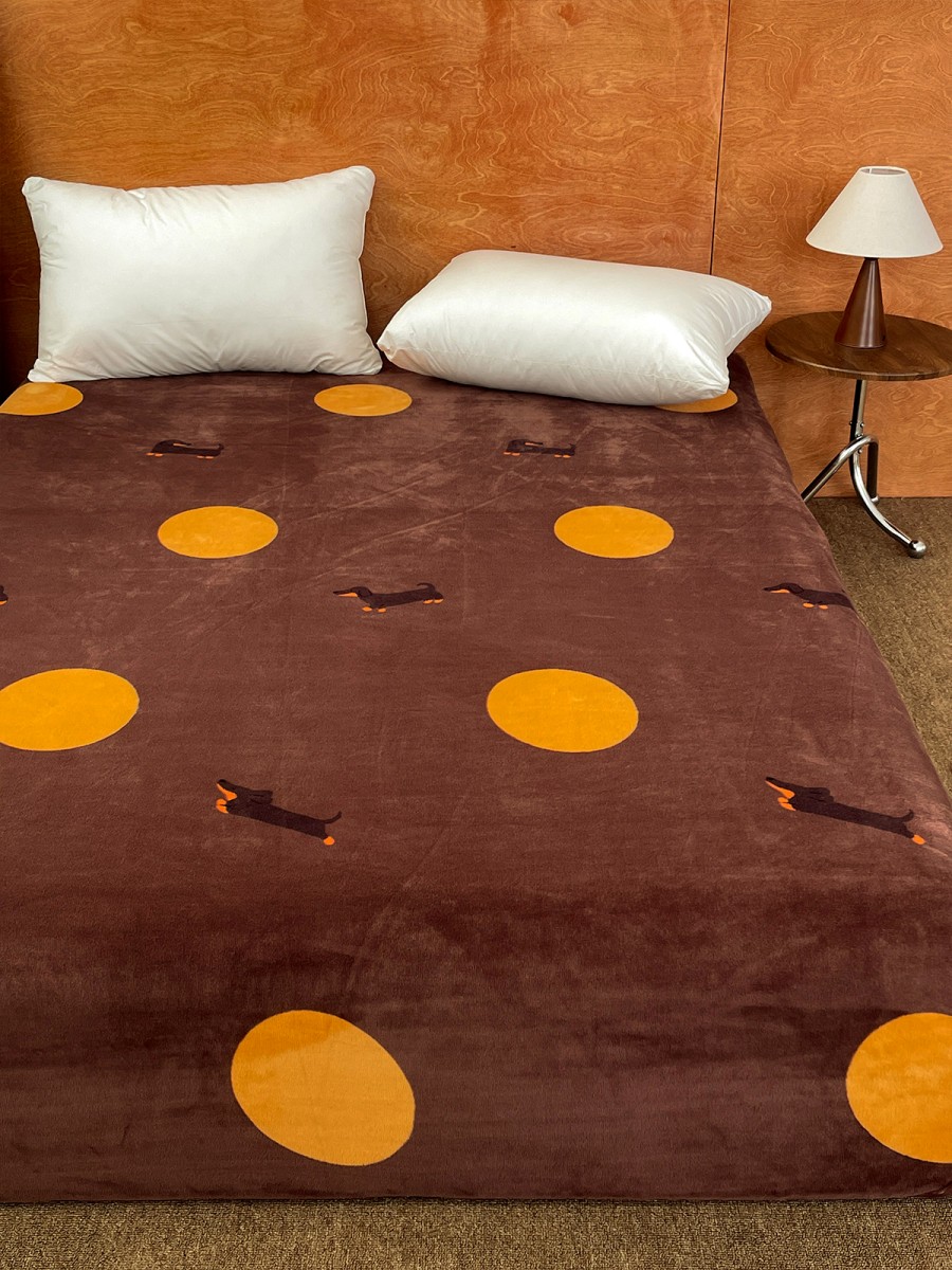 Dachshund Cream Fleece Bed Sheets