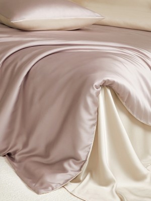 Luxury Four Piece Bedding Set