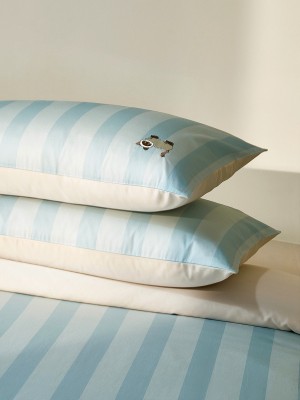 Plush Cat Cartoon Print Bedding Set