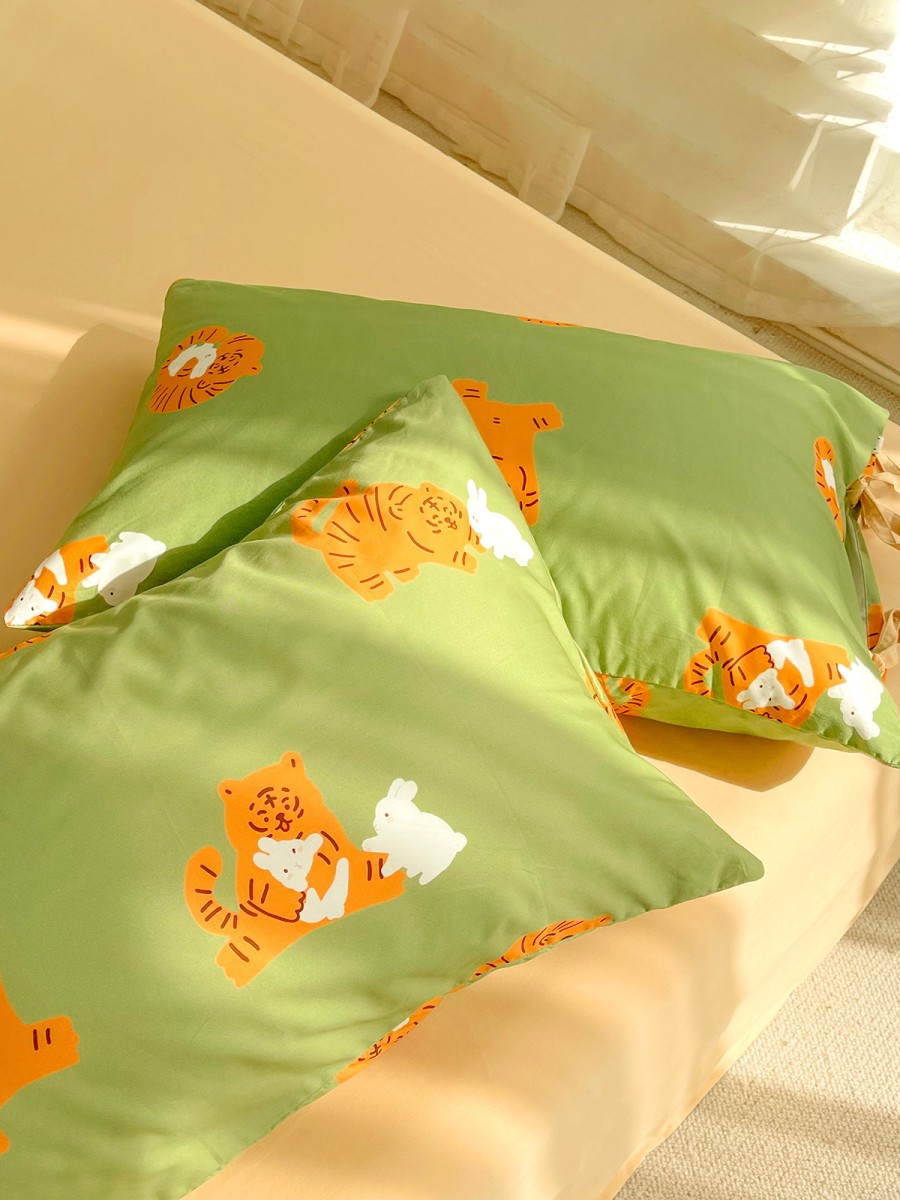 Cute Tiger and Rabbit Print Pillowcase