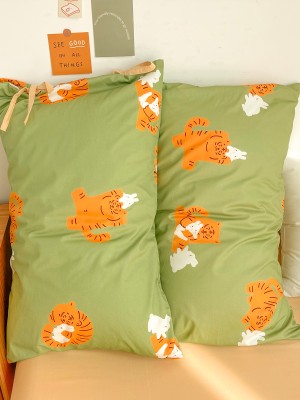 Cute Tiger and Rabbit Print Pillowcase